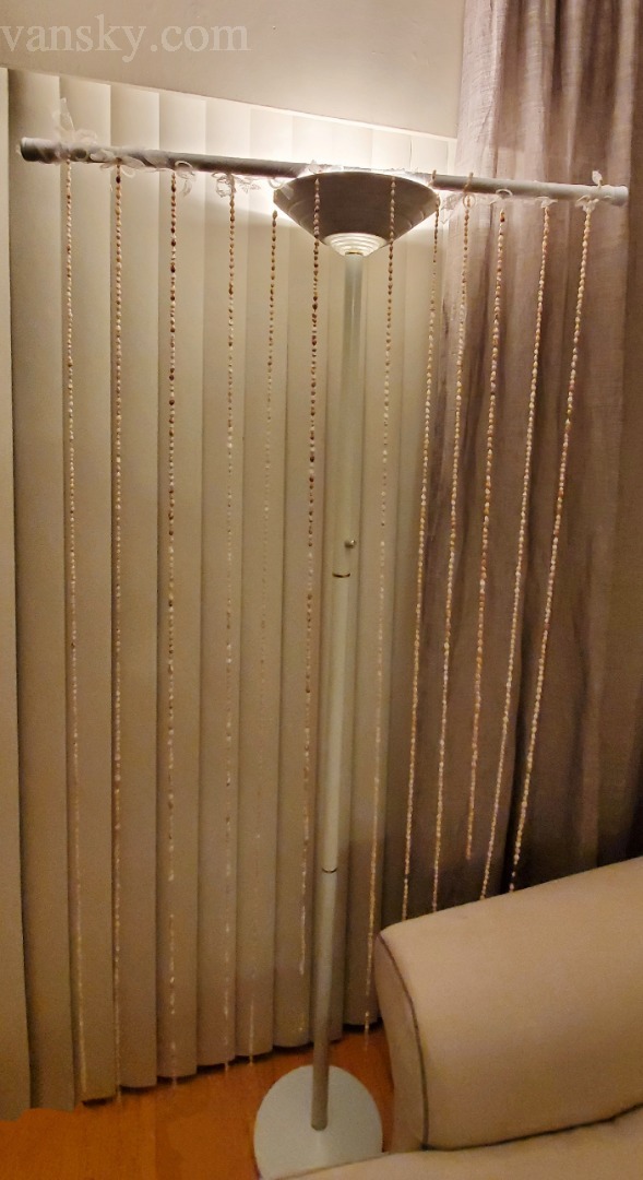 201122182147_Bead curtain.jpg